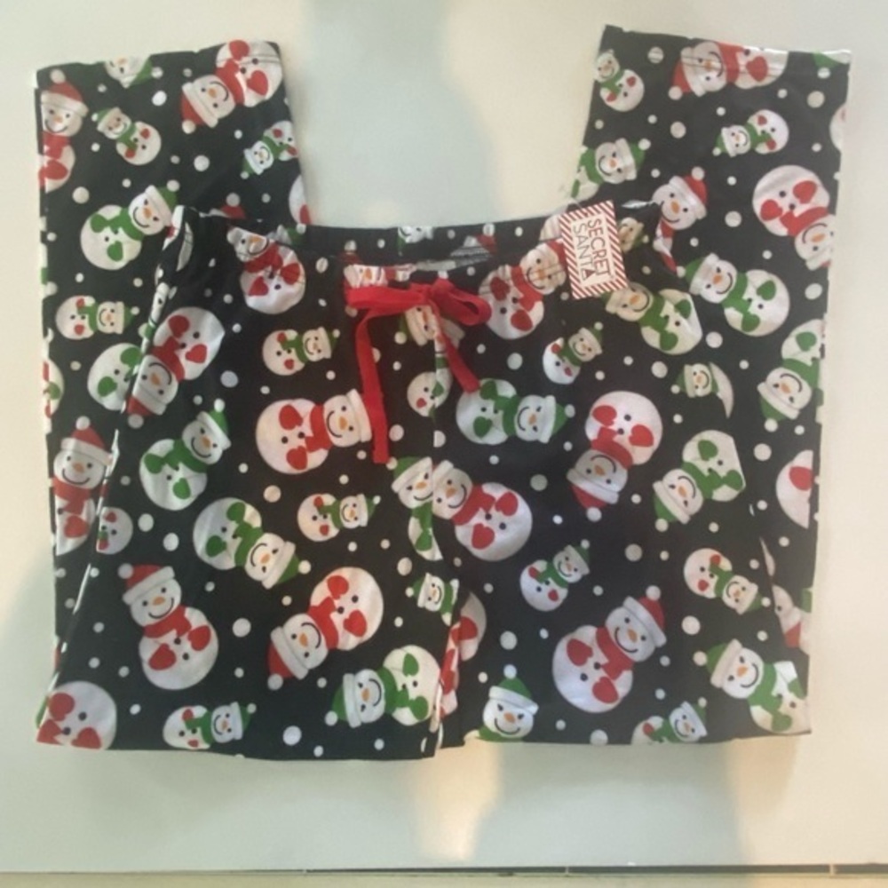 SECRET SANTA BLACK SNOWMAN PAJAMA PANTS SIZE MEDIUM BRAND NEW WITH TAGS